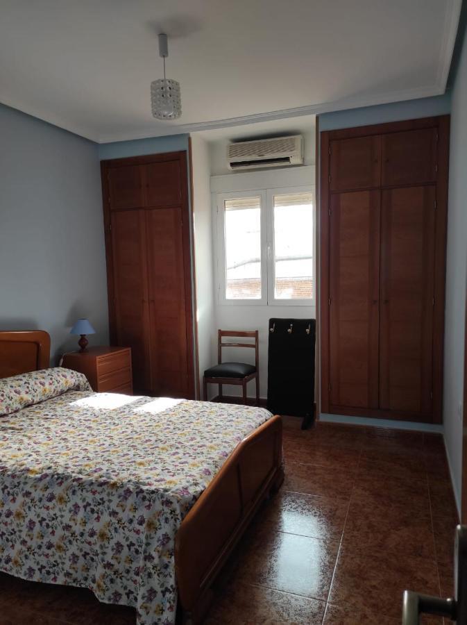 Villa Reina Amalia à Quintanar de la Orden Extérieur photo