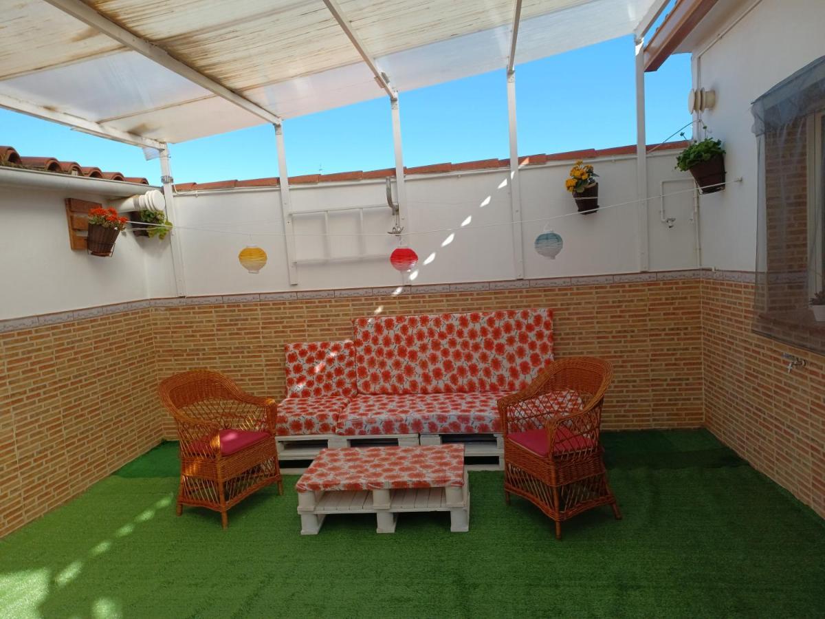 Villa Reina Amalia à Quintanar de la Orden Extérieur photo